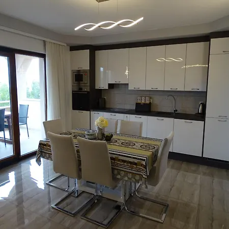Apartment Roncevic