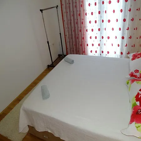 Roncevic Apartment
